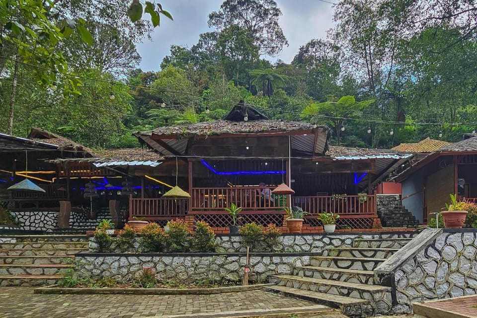 Bukit Senyum Residence Mitra RedDoorz Hotel in West Java