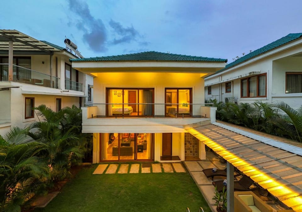 ELIVAAS 3 BHK with Pvt Pool - Azalea Villa in Goa, India