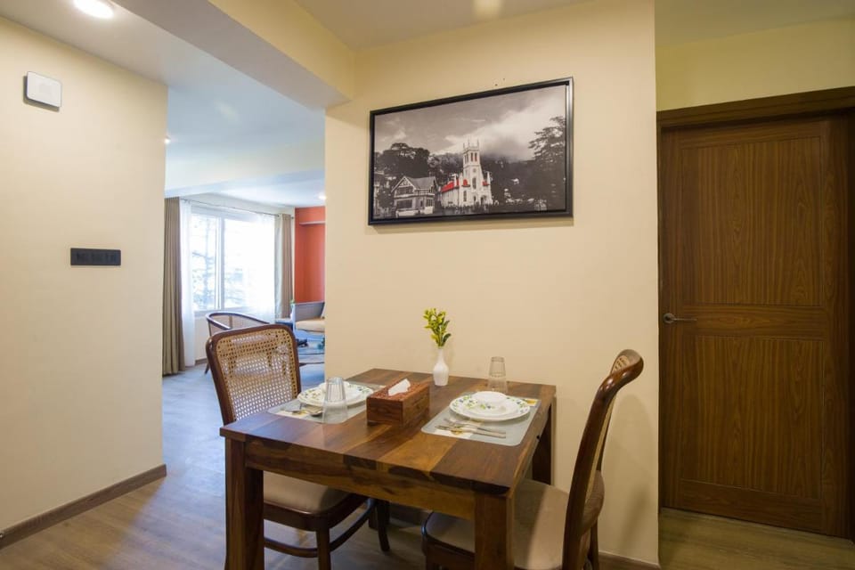 Alaya Stays 1 BHK with Balcony & Breathtaking View - Baljees Melville Divine Apartment in Shimla
