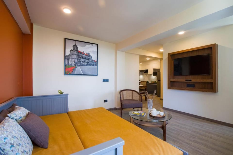 Alaya Stays 1 BHK with Balcony & Breathtaking View - Baljees Melville Divine Apartment in Shimla