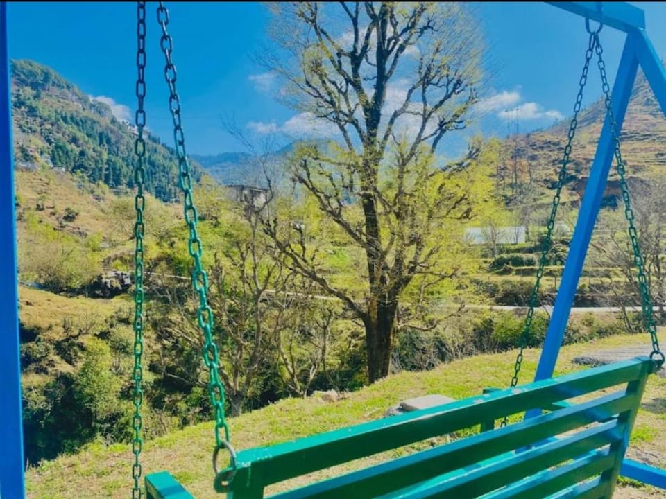 The Escapee Resort Hotel in Uttarakhand