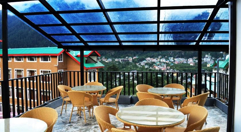 Sharanam By Sheosante Hotel in Manali