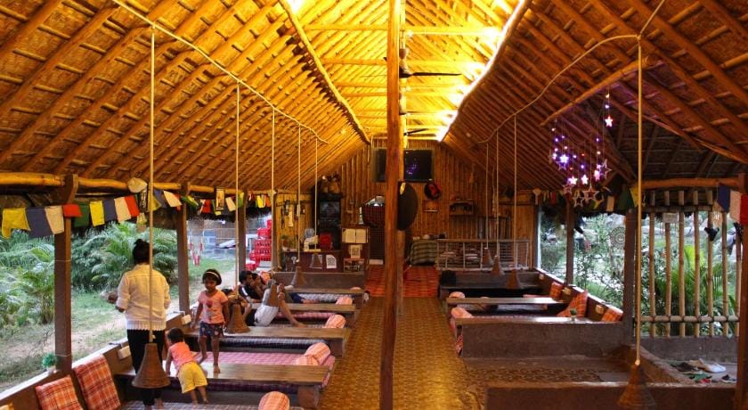 Rocky Meadows Hampi Basapur Hotel in Karnataka