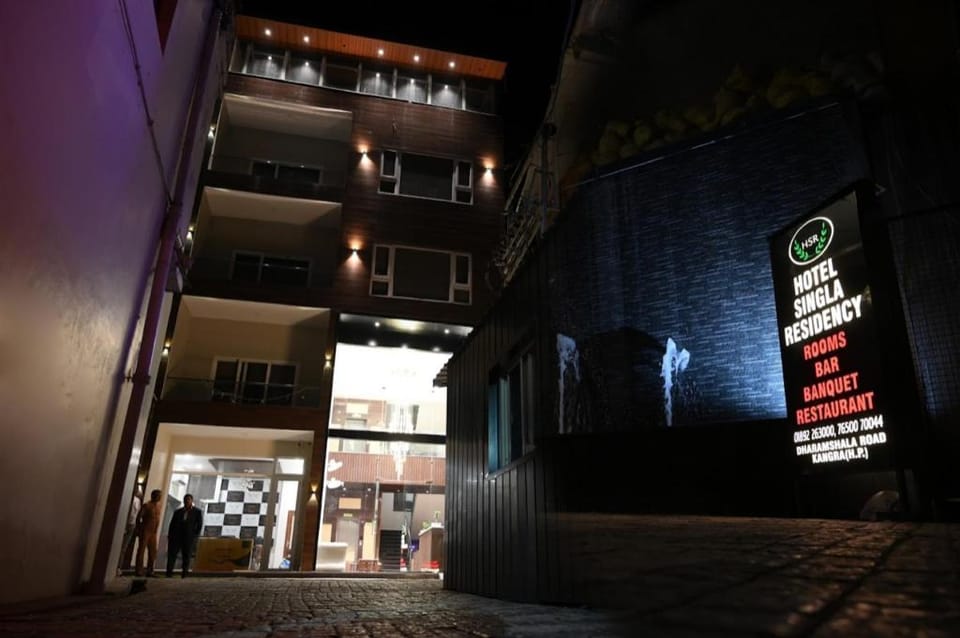 Goroomgo Singla Residency Kangra Hotel in Punjab, India