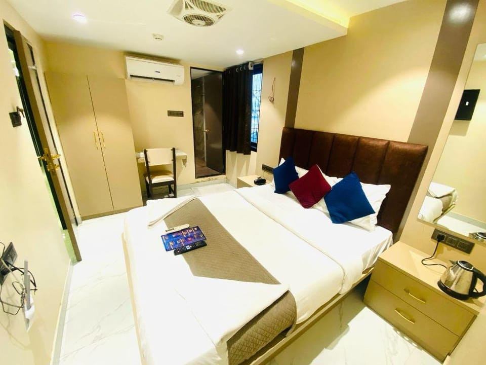 Hotel Dolphin residency Hotel in Mumbai
