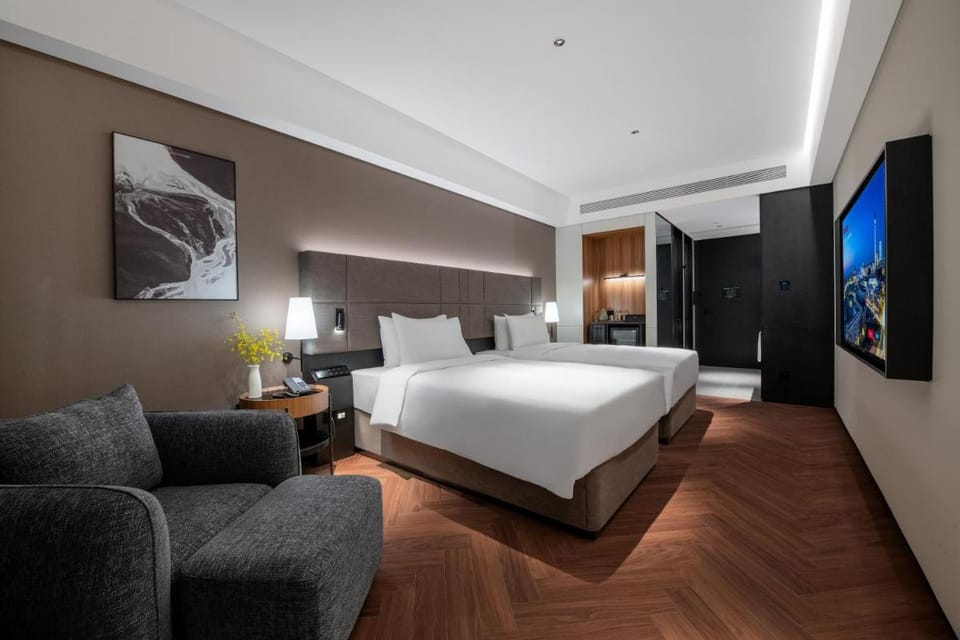 IntercityHotel Shenzhen Bay -Free laundry & Free MiniBar Hotel in Hong Kong