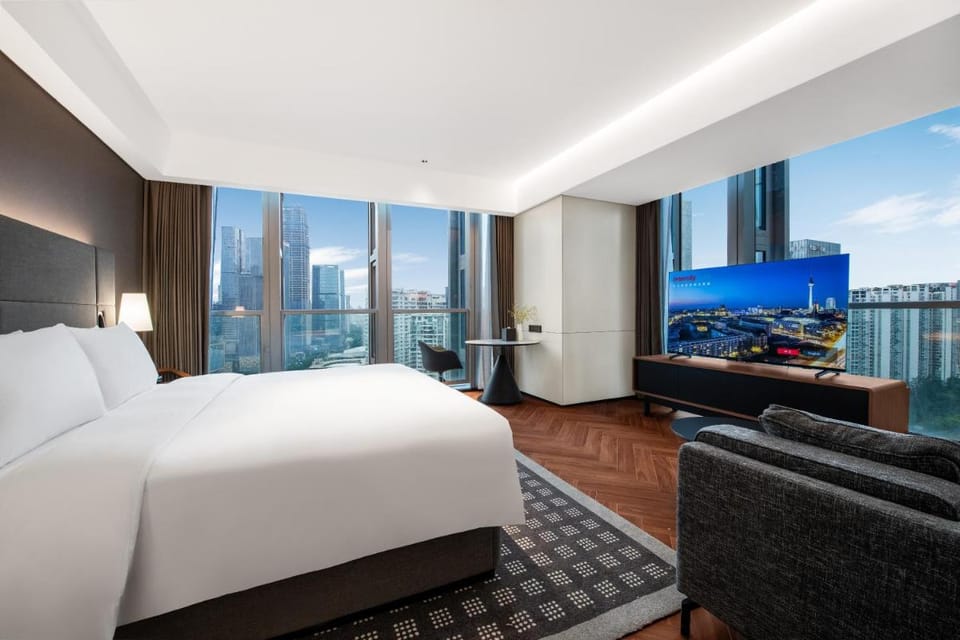 IntercityHotel Shenzhen Bay -Free laundry & Free MiniBar Hotel in Hong Kong