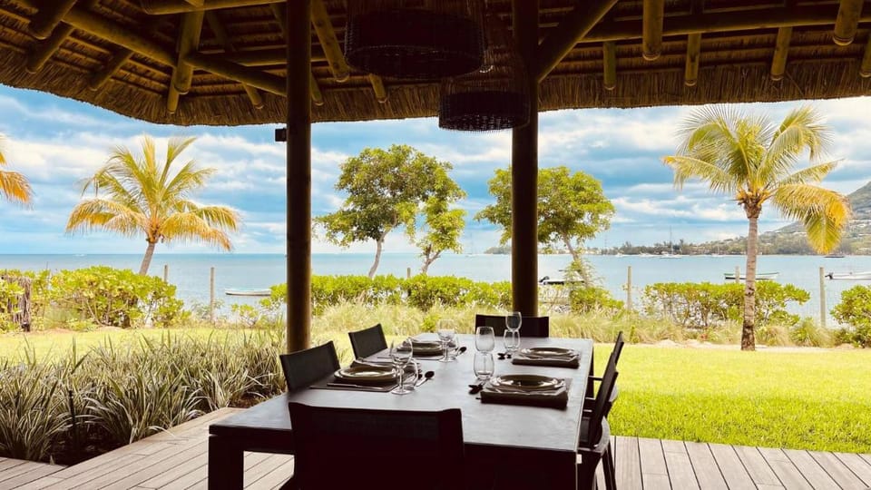 Villa de luxe La Paillotte Apartment in Rivière Noire District, Mauritius