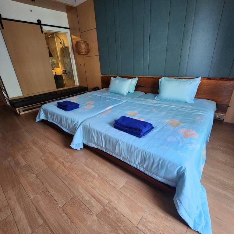 CHILCHILL Hotel Riverside Hotel in Phnom Penh Province