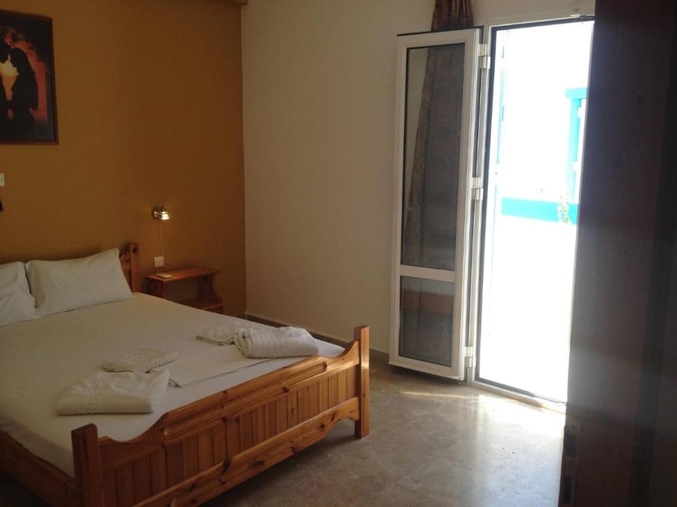 Sea View And Mountain View Apartment For 4 People Apartment in Lasithi