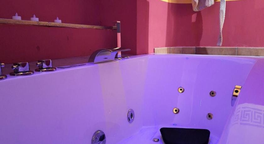 La casa di LuAle e Zoe Bed and Breakfast in Naples