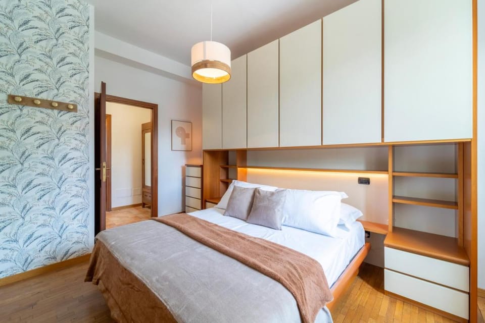 Autumn Apartment by Wonderful Italy Apartment in Como