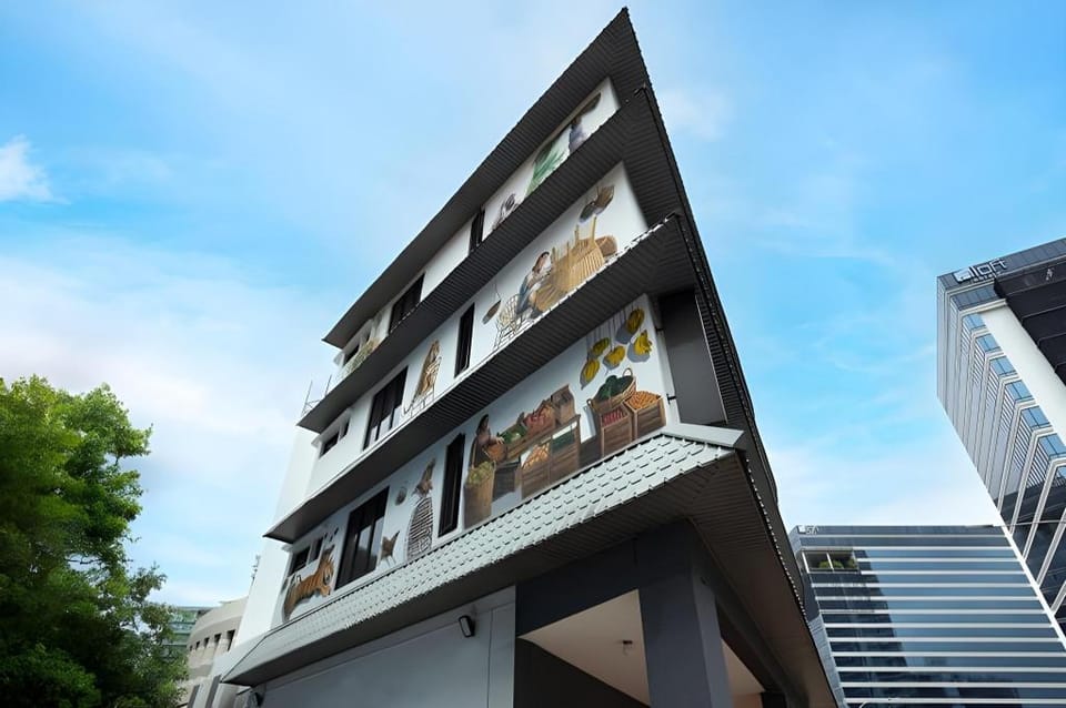 Habyt Studios at Novena Apartment hotel in Singapore