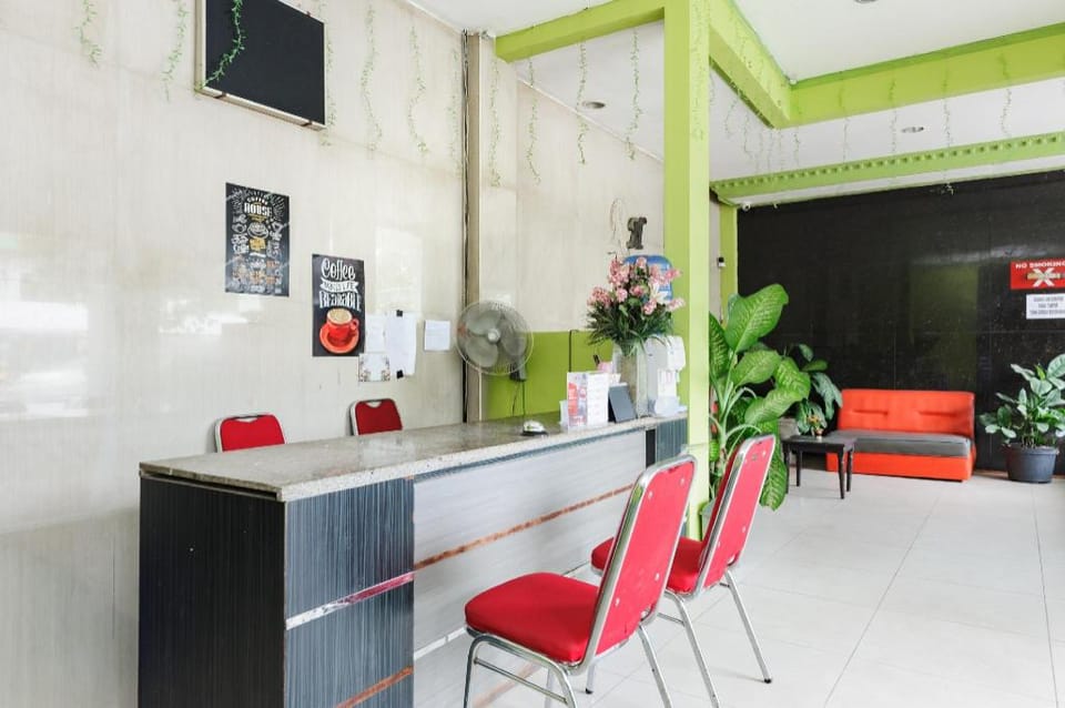 RedDoorz near Mitra Plaza Kota Banjarmasin Hotel in Indonesia