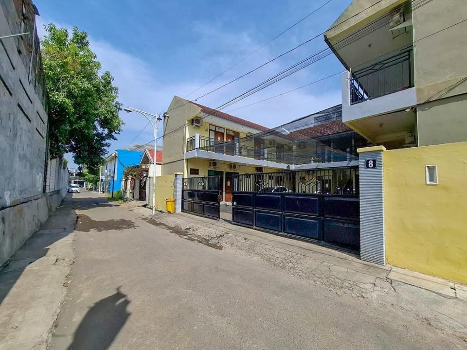 Kanca 808 RedPartner Hotel in East Java