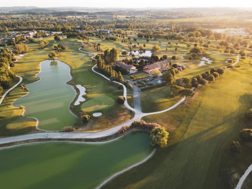 Experia Golf Loft - Italian Homing Apartment in Province of Brescia