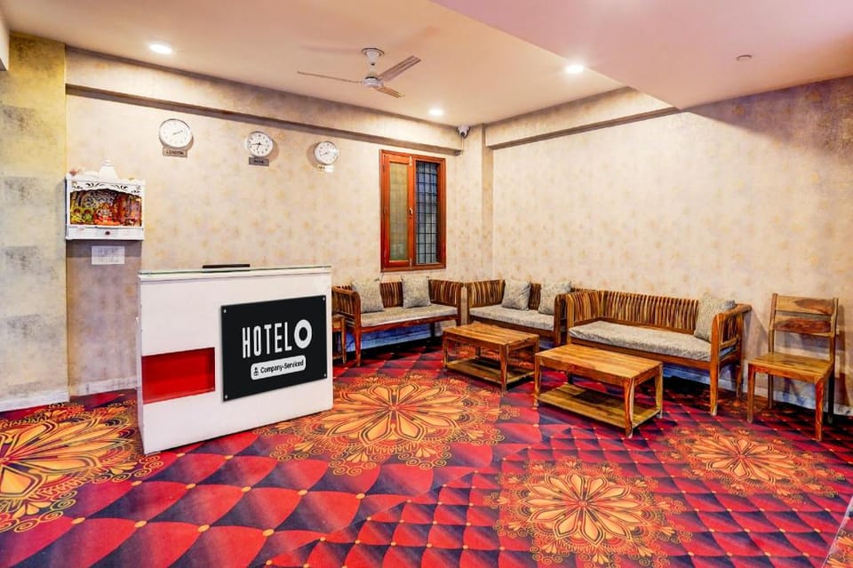 Hotel O Noida 86 retreat Hotel in Noida