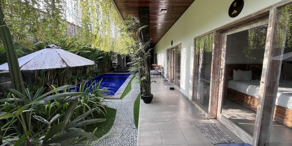Pis Bolong Canggu Bed and Breakfast in North Kuta