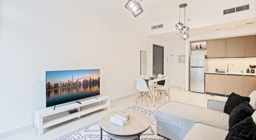 Luxury 1-Bedroom Apartment At Burj Crown. Bed and Breakfast in Dubai