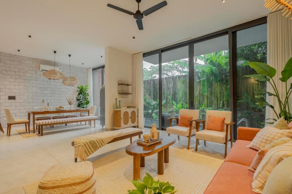 ELIVAAS 3 BHK with Pvt Pool & Jacuzzi - Casa Vasu Vacation rental in Goa, India