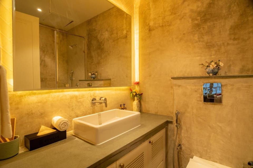 ELIVAAS 5 BHK Pet Friendly with Pvt Pool - Villa Vacasa Villa in Calangute