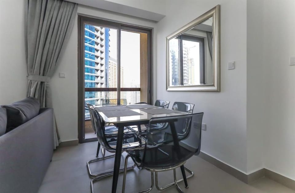 Elite LUX Holiday Homes - Beachside Haven Stylish 1 BHK in JBR Dubai Apartment in Dubai
