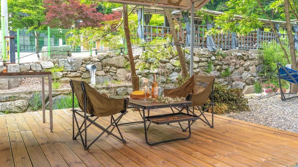 Gapyeong Yumyeongsan Gomone pet Camping Bed and Breakfast in Gyeonggi-do