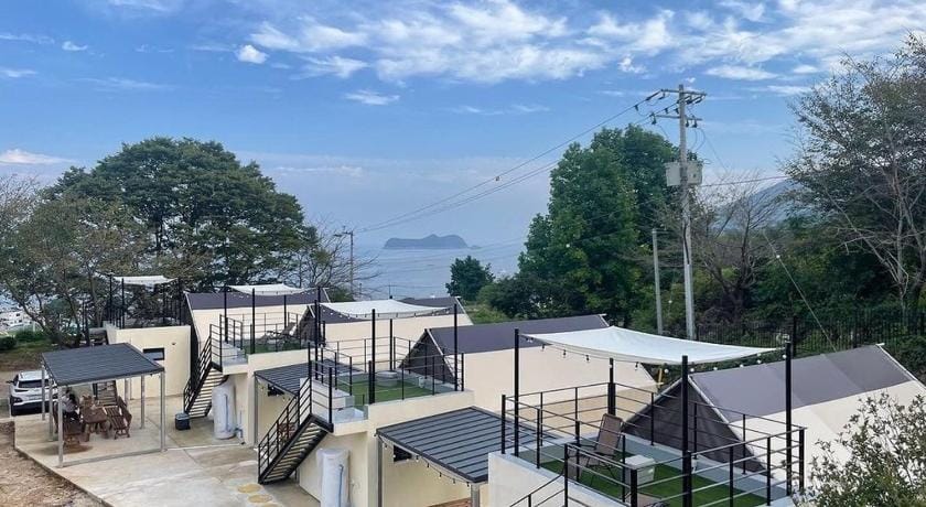 Namhae Siseon Glamping Pension Bed and Breakfast in South Korea