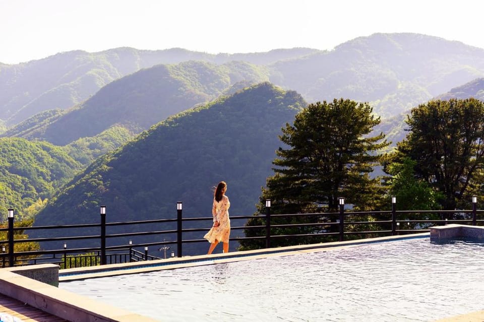 Pyeongchang The Cloud Glamping Bed and Breakfast in South Korea