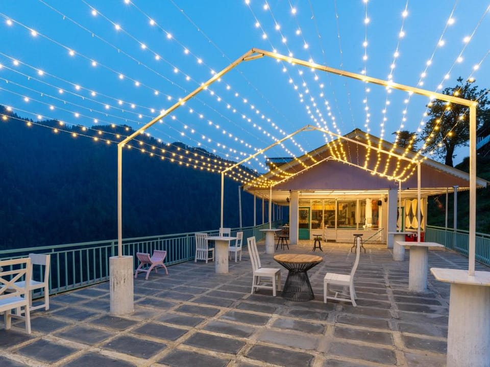 Moustache Shoja, Jibhi Hostel in Himachal Pradesh