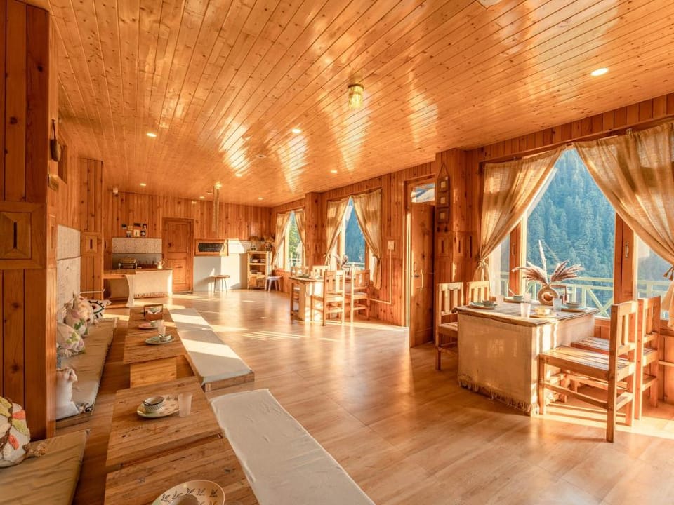 Moustache Shoja, Jibhi Hostel in Himachal Pradesh