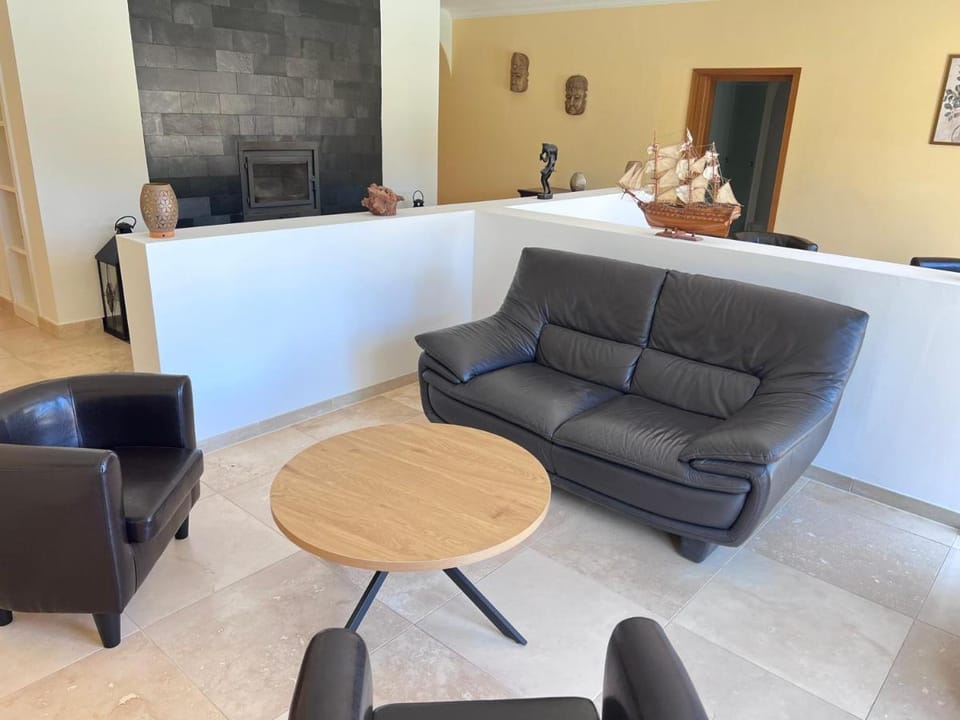 Vila Relaxmountain B&B Bed and Breakfast in Faro District