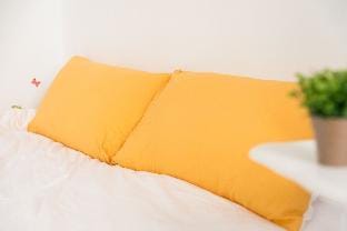 MRT Ximen No. 1 Elevator Cozy Room for 4-6 Persons (No Daily Cleaning Provided) Apartment in Taipei City