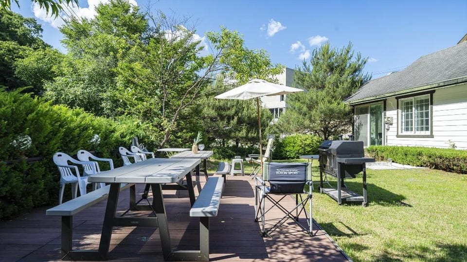 yangpyeong seojongpool pet pension Bed and Breakfast in Gyeonggi-do
