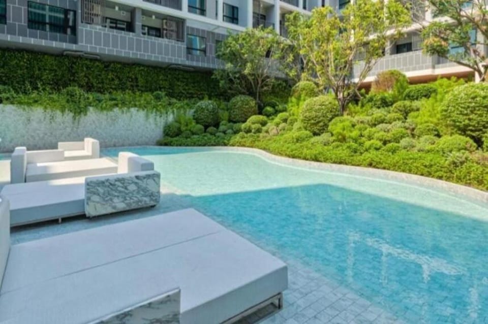 Dusit D2 - mountains and pool Apartment in Nong Kae
