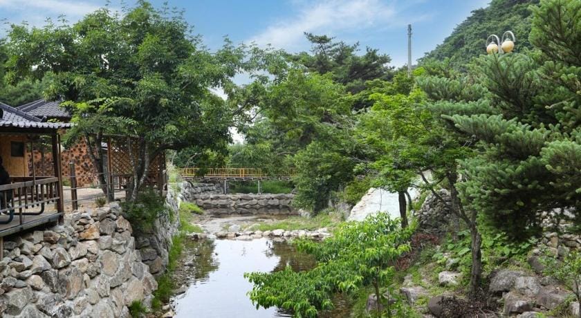 Daraegol Sanbang Bed and Breakfast in South Korea