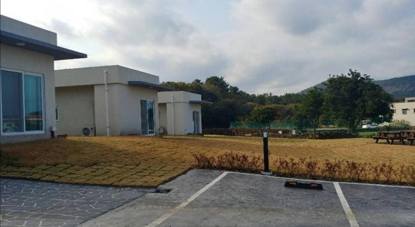 Jeju Bijarim Berry Mung Pension Bed and Breakfast in South Korea