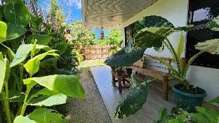 Homey Little House w/ Fast Wi-Fi  Villa in Central Visayas