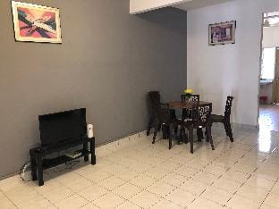BENTONG MAKMUR GUESTHOUSE  Vacation rental in Selangor, Malaysia