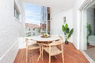 ULTIMATE BONDI LIVING Apartment in Sydney
