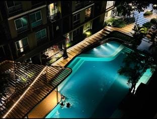 Big comfortable one bedroom free gym pool WiFi  Apartment in Bangkok