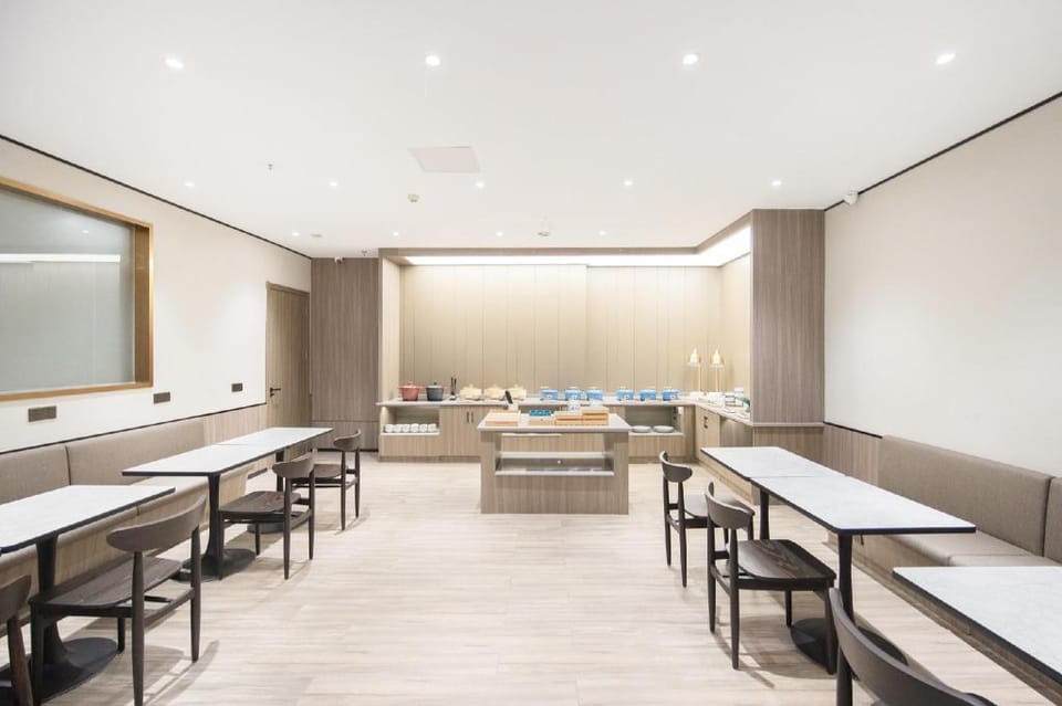 Hanting Hotel Jiangyin Lingang Development Zone Shengang Hotel in Suzhou