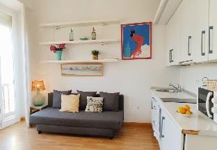 Cozy apartment with beautiful views, 4 Pax Park Op Apartment in Seville