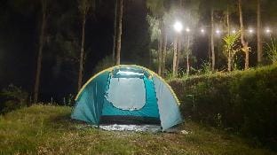 Stay at tent 20 minutes from Bromo Apartment in East Java
