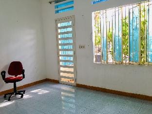E4.7 - Green Island Beach Town - Dam Market Apartment in Nha Trang