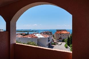 Comfortable apartments Malina B4 br 4 Apartment in Novalja