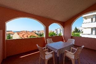 Comfortable apartments Malina B4 br 4 Apartment in Novalja