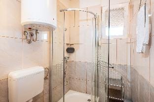 Comfortable apartments Malina A4 br 3 Apartment in Novalja