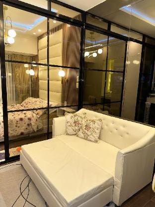 Chic Abode at Air Residences 400mbps WIFI + PS5 Vacation rental in Pasay