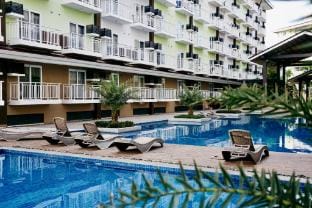 Affordable Luxury@The Layover Pad, J&J Residences Apartment in Lapu-Lapu City